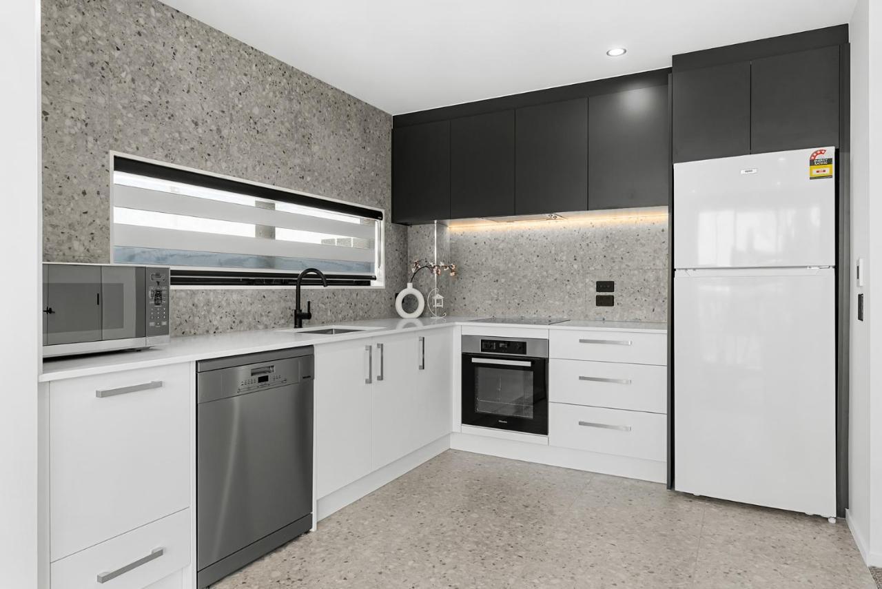 Cbd Contemporary Comfort Townhouse 2 Bed 2Bath كريستتشيرش المظهر الخارجي الصورة