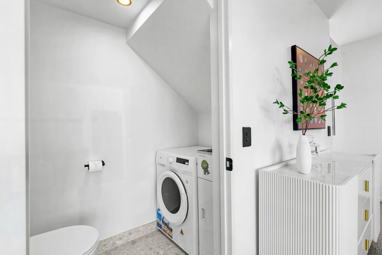 Cbd Contemporary Comfort Townhouse 2 Bed 2Bath كريستتشيرش المظهر الخارجي الصورة
