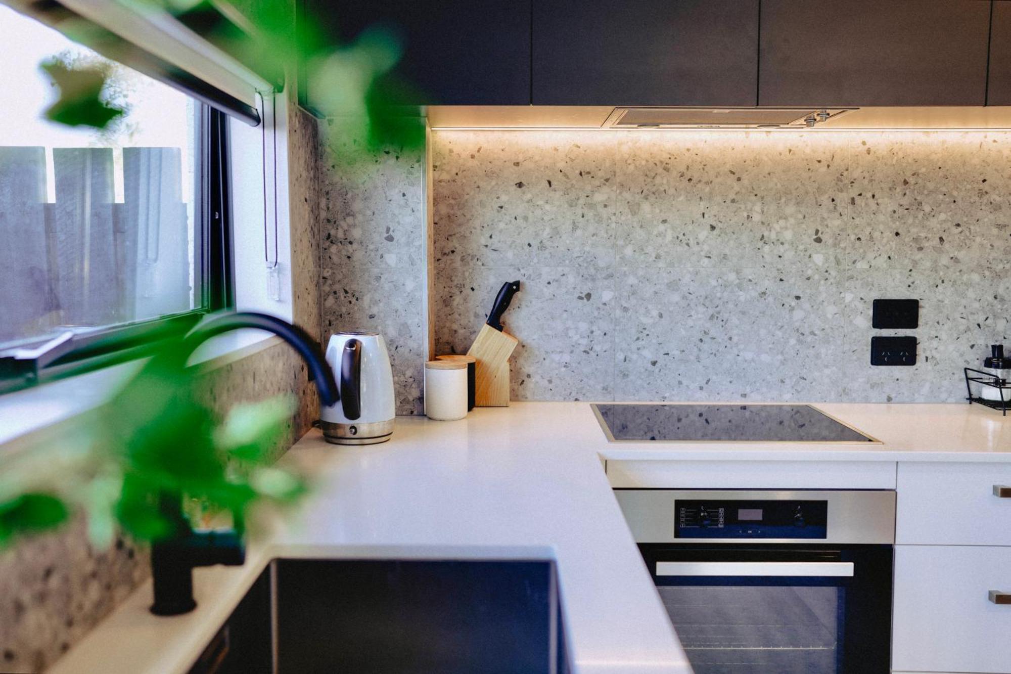 Cbd Contemporary Comfort Townhouse 2 Bed 2Bath كريستتشيرش المظهر الخارجي الصورة
